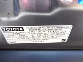 2019 TOYOTA CAMRY LE GRAY 2.5 AT Z20128